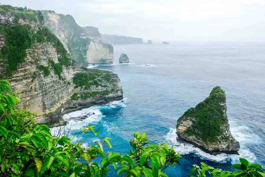 Banah Cliff Point In Nusa Penida, Bali